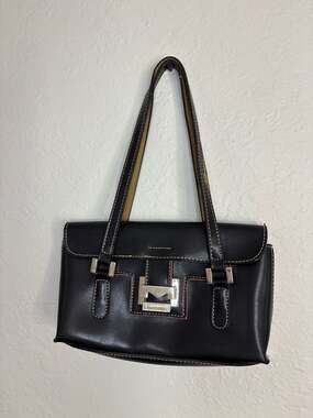 Mondani Black Leather Shoulder Bag with Silver-Tone Buckle
